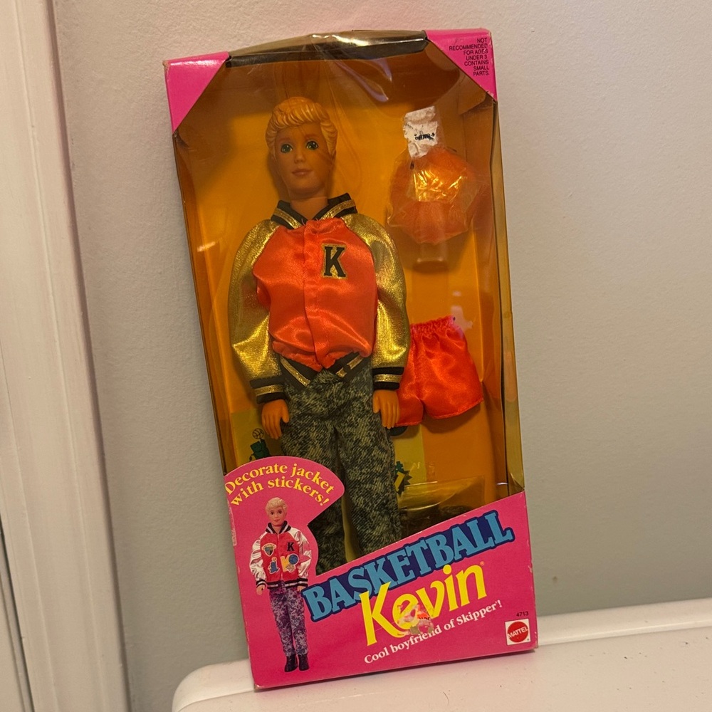 Mattel Basketball‎ Kevin Doll with Gold and Orange Outfit NIB